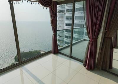 Condo with 2 bedroom and beautiful sea view