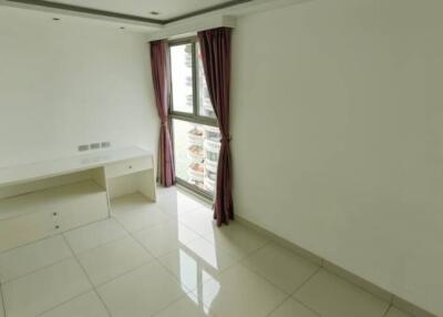 Condo with 2 bedroom and beautiful sea view