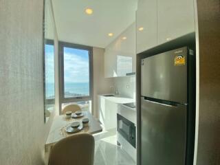 Luxury 1 bedroom condo with the stunning sea view