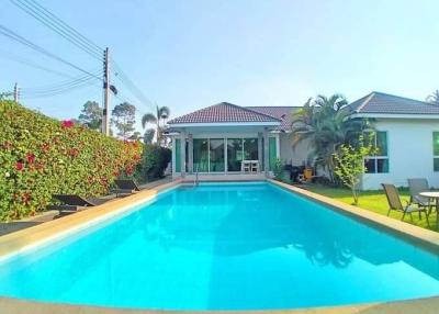 Shady pool villa house with the best peaceful area