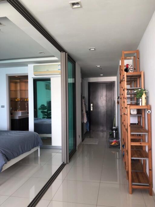 Beautiful 1 bedroom condo in Wongamat for sale