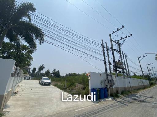 Land beautifully located only 150m from white beach and sea!