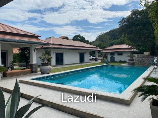 WHITE LOTUS 2 : Beautiful Bali design 5 Bed Pool Villa with amazing mountain views