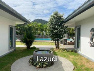WHITE LOTUS 2 : Beautiful Bali design 5 Bed Pool Villa with amazing mountain views