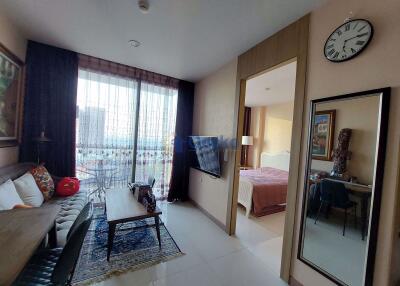 1 Bedroom Condo in The Riviera Wong Amat Beach Wongamat C009797