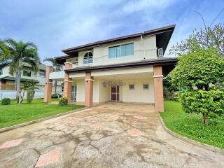 3 Bedrooms House in Green Field Villa 1 East Pattaya H009547