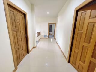 3 Bedrooms House in Green Field Villa 1 East Pattaya H009547