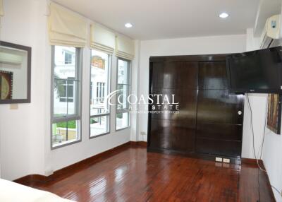 House For Sale Wong Amat