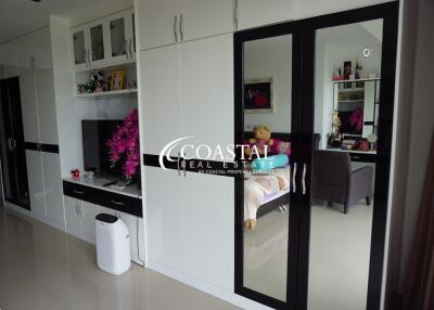 Condo For Sale And Rent Jomtien