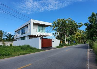 House For Sale And Rent Mabprachan/Pong