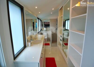 6 Bed 7 Bath in East Pattaya ABPC0590