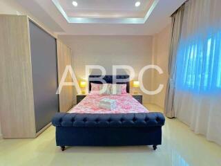 4 Bedrooms 2 Bathrooms in Na jomtien