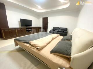 4 Bed 5 Bath in East Pattaya ABPC0470