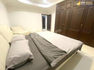 4 Bed 5 Bath in East Pattaya ABPC0470