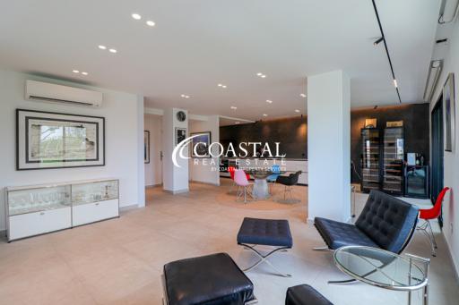 Condo For Sale Central Pattaya