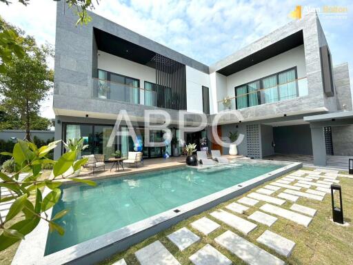 4 Bed 5 Bath in Huay Yai ABPC0368