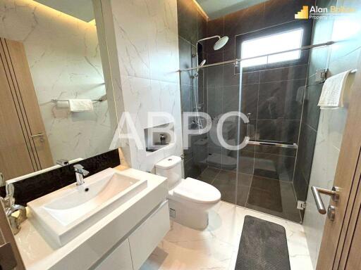 4 Bed 5 Bath in Huay Yai ABPC0368