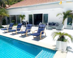 Stunning 12 Bed Pool Villa in Pratumnak