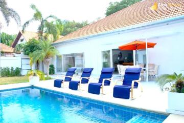 Stunning 12 Bed Pool Villa in Pratumnak