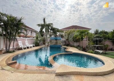 4 Bed 5 Bath in Jomtien ABPC0260