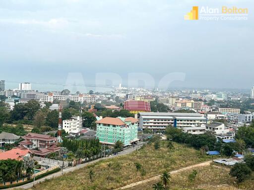 Ocean View Corner Unit Studio in Naklua