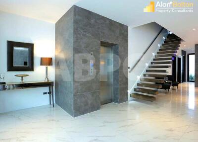 6 Bed 9 Bath in Pratumnak ABPC0100