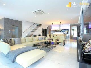 6 Bed 9 Bath in Pratumnak ABPC0100