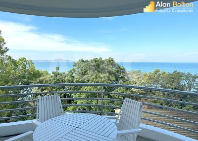 Front Facing Ocean View 3 Bed 4 Bath Condo in Pratumnak