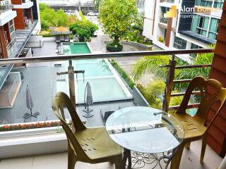 Pool View 2 Bed 2 Bath Condo in Central Pattaya CS10495