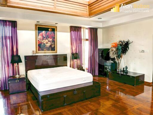 4 Bed 5 Bath in Na Jomtien HS5615