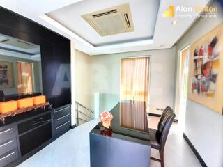 5 Bed 6 Bath in Jomtien HS5596