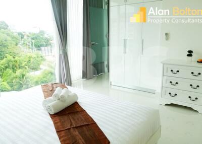 1 Bed 2 Bath in Wong Amat CS10436