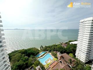 Ocean View 3 Bed 4 Bath Condo in Pratumnak CR6767