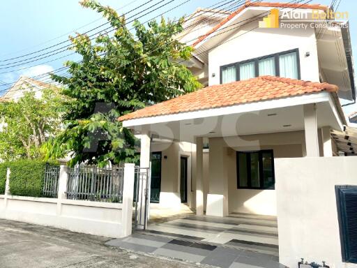 3 Bed 4 Bath in Jomtien HS5564