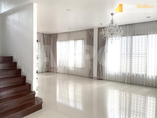 3 Bed 4 Bath in Jomtien HS5564