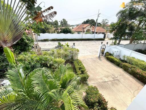 5 Bed 6 Bath Pool Villa in East Pattaya HS5561