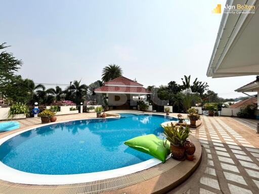 5 Bed 6 Bath Pool Villa in East Pattaya HS5561