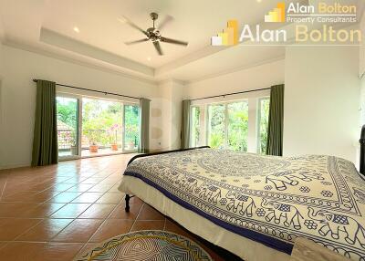 5 Bed 5 Bath House in Huay Yai