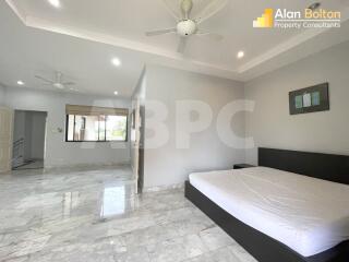 4 Bed 5 Bath in East Pattaya HS5533