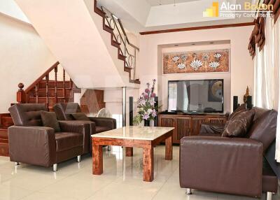 5 Bed 5 Bath Pool Villa in Jomtien