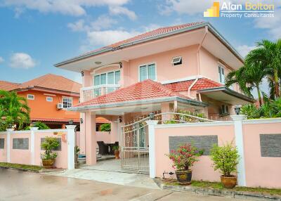 5 Bed 5 Bath Pool Villa in Jomtien