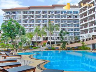 Large 2 Bedrooms Condo in Royal Hill Jomtien