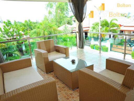 4 Bed 4 Bath Pool Villa in Baan Dusit Pattaya Lake