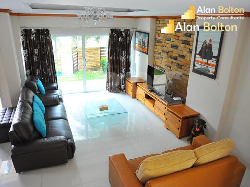 4 Bed 4 Bath Pool Villa in Baan Dusit Pattaya Lake