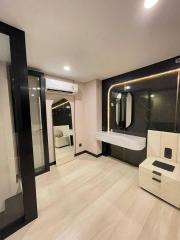 For SALE : Knightsbridge Prime Sathorn / 1 Bedroom / 1 Bathrooms / 37 sqm / 6800000 THB [S11775]