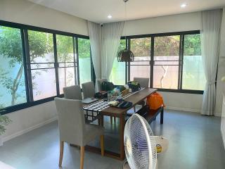 3 bedrooms villa for sale Bangrak