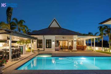 Balinese 5-Bedroom Villa in Hua Hin at Banyan Residence