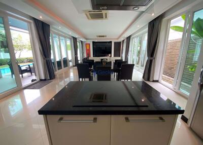 4 Bedrooms House in Palm Oasis Jomtien H008920