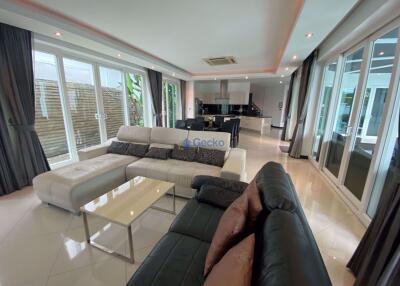 4 Bedrooms House in Palm Oasis Jomtien H008920