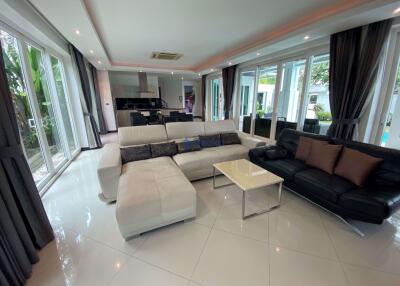 4 Bedrooms House in Palm Oasis Jomtien H008920